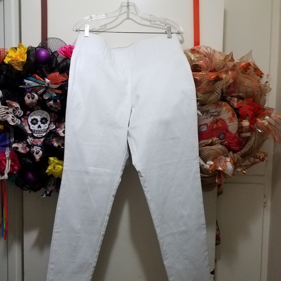 Pants - Picture 2 of 3